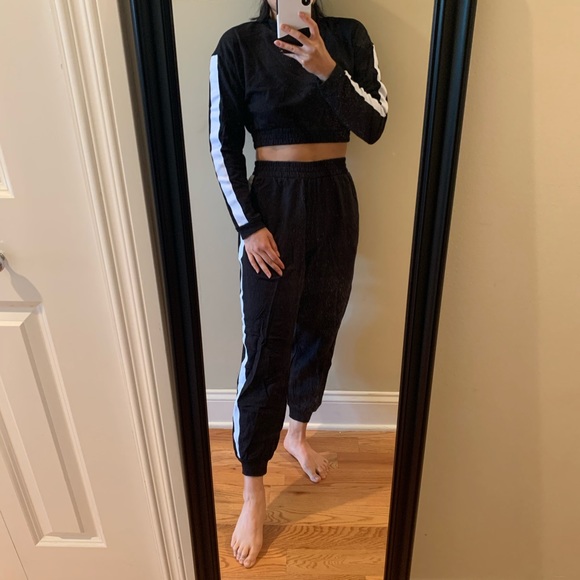 ASOS DESIGN sweatshirt (part of a set) - Picture 2 of 5